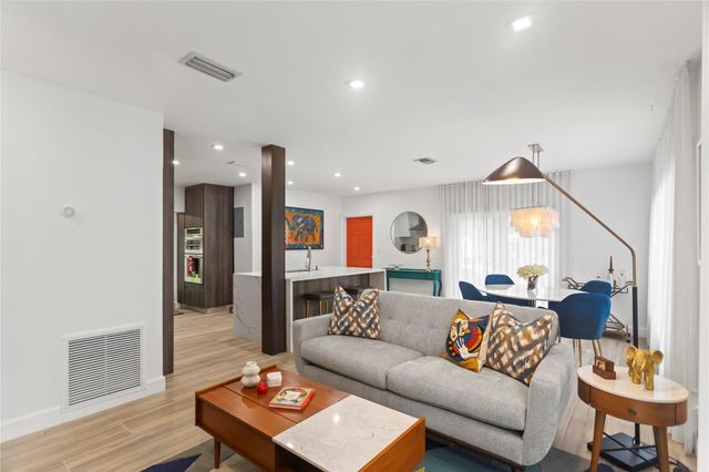 1736 NE 18th Street, Fort Lauderdale, FL 33305