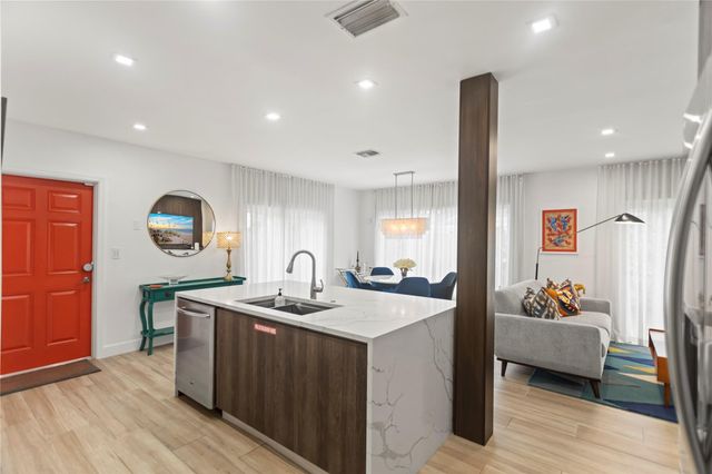 1736 NE 18th Street, Fort Lauderdale, FL 33305