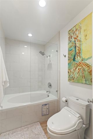 1736 NE 18th Street, Fort Lauderdale, FL 33305