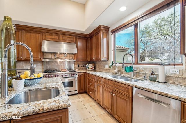 5727 E CANYON RIDGE NORTH Drive, Cave Creek, AZ 85331