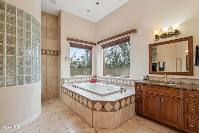 5727 E CANYON RIDGE NORTH Drive, Cave Creek, AZ 85331