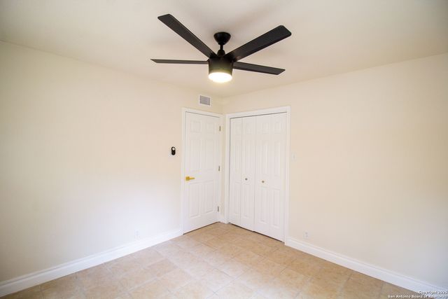 905 E Inez, Beeville, TX 78102