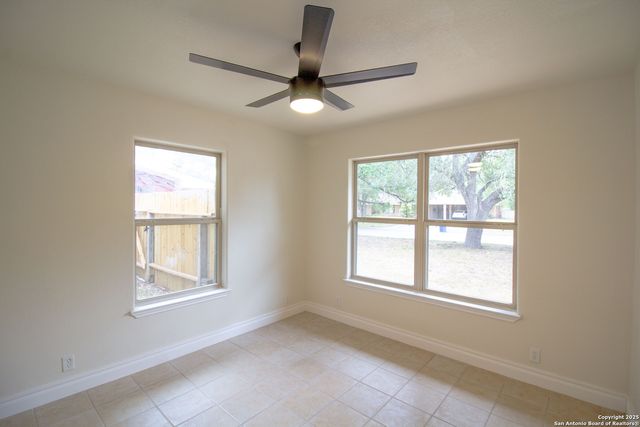 905 E Inez, Beeville, TX 78102