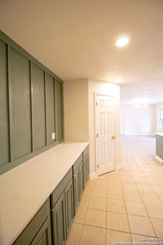 905 E Inez, Beeville, TX 78102