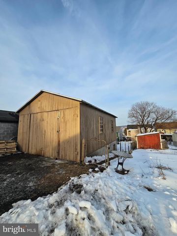 606 S FRONT ST, Wrightsville, PA 17368