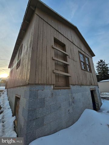 606 S FRONT ST, Wrightsville, PA 17368