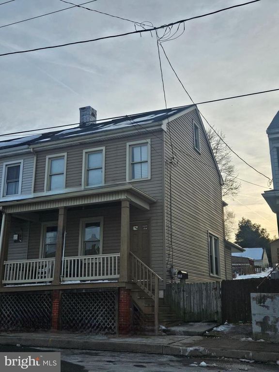 606 S FRONT ST, Wrightsville, PA 17368