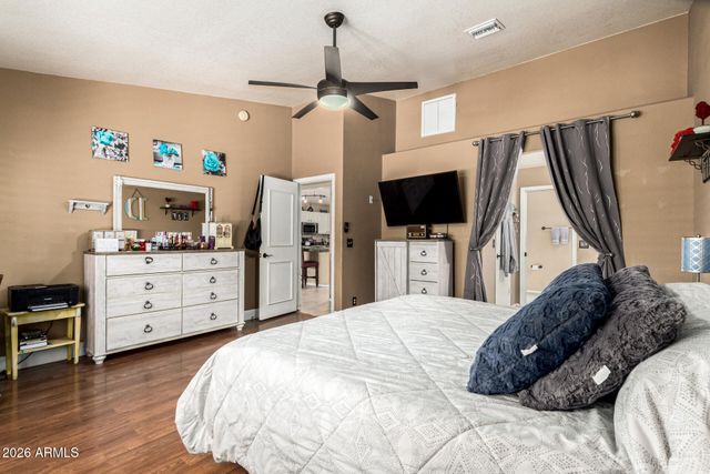 6512 N 90TH Drive, Glendale, AZ 85305