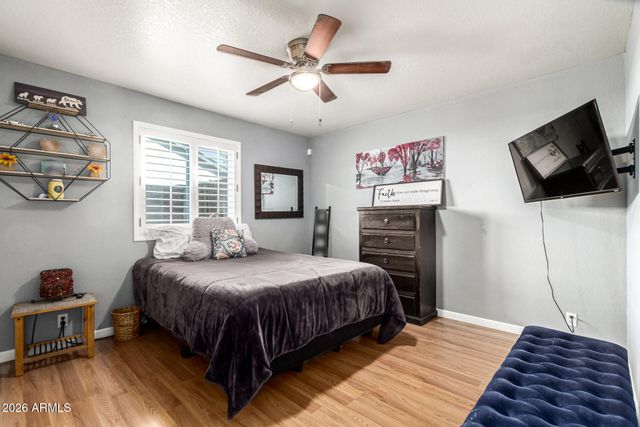 6512 N 90TH Drive, Glendale, AZ 85305