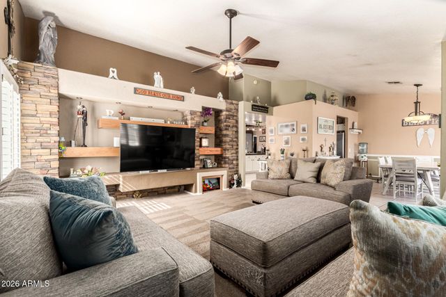 6512 N 90TH Drive, Glendale, AZ 85305