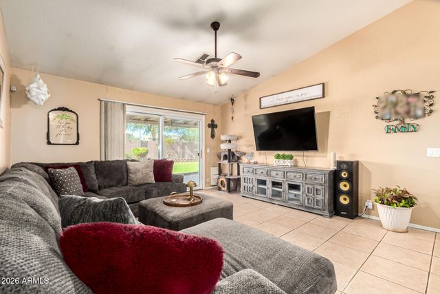 6512 N 90TH Drive, Glendale, AZ 85305