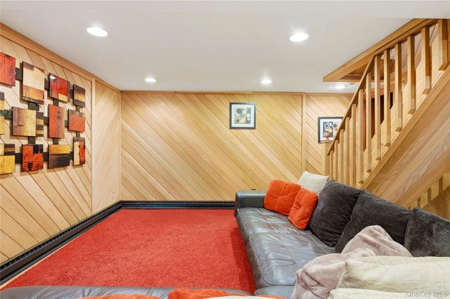 12 Donenfeld Drive, Kauneonga Lake, NY 12720