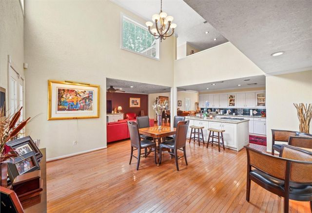 1327 Ashland Street, Houston, TX 77008