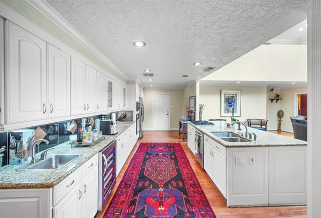1327 Ashland Street, Houston, TX 77008