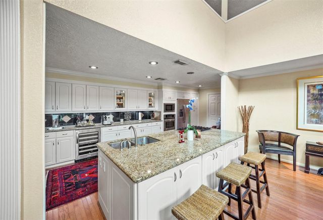 1327 Ashland Street, Houston, TX 77008