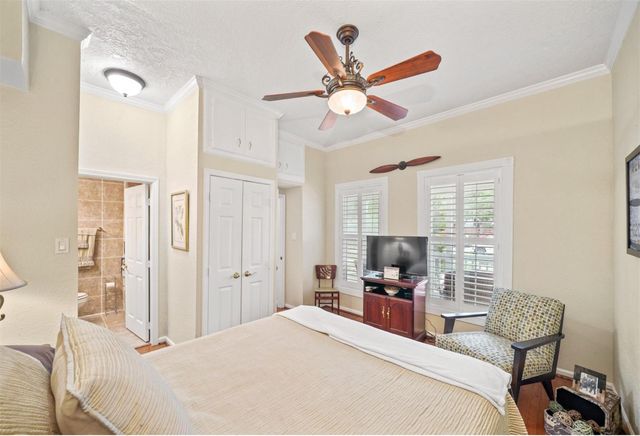 1327 Ashland Street, Houston, TX 77008