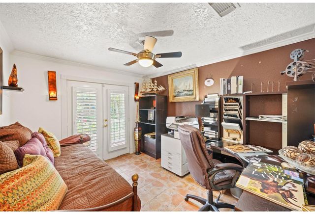 1327 Ashland Street, Houston, TX 77008