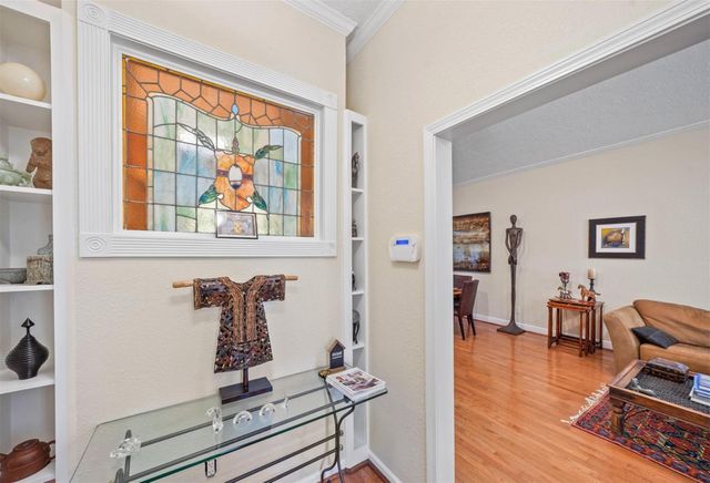 1327 Ashland Street, Houston, TX 77008