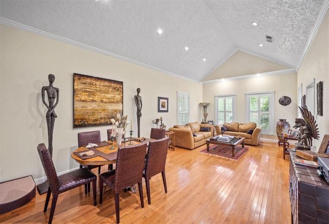 1327 Ashland Street, Houston, TX 77008