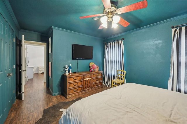 1118 West Drive, Port Neches, TX 77651