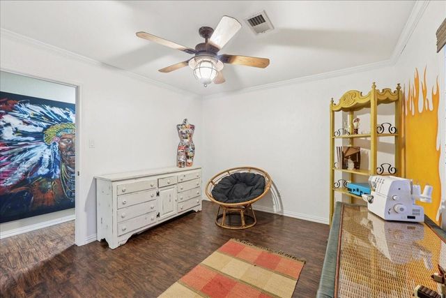 1118 West Drive, Port Neches, TX 77651