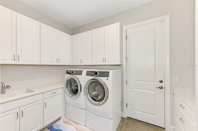 5313 TRAILS BEND COURT, Sarasota, FL 34238