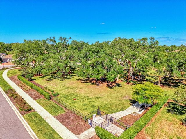 5313 TRAILS BEND COURT, Sarasota, FL 34238