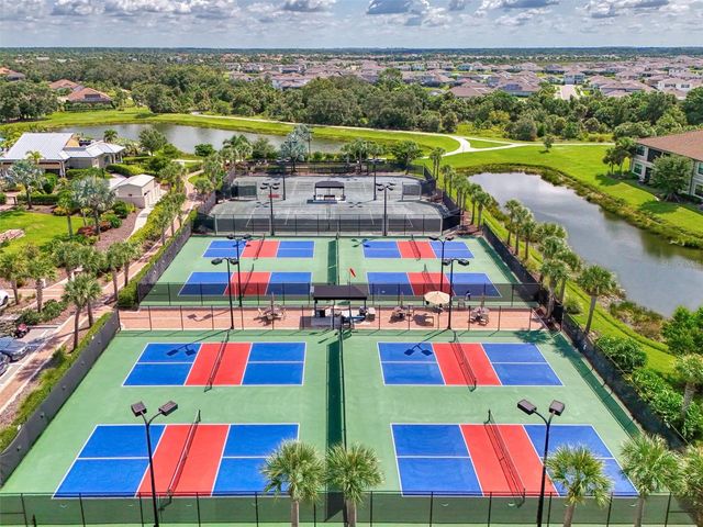 5313 TRAILS BEND COURT, Sarasota, FL 34238