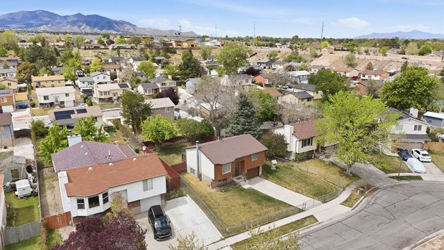 5486 S 3465 W, Taylorsville, UT 84118