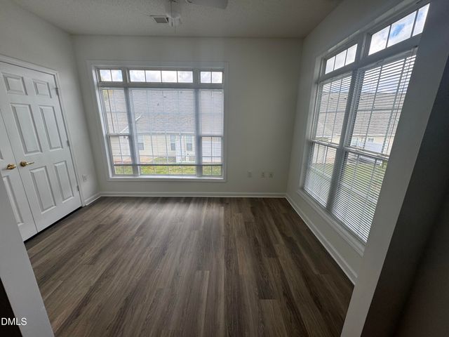 2511 Friedland Place 202, Raleigh, NC 27617