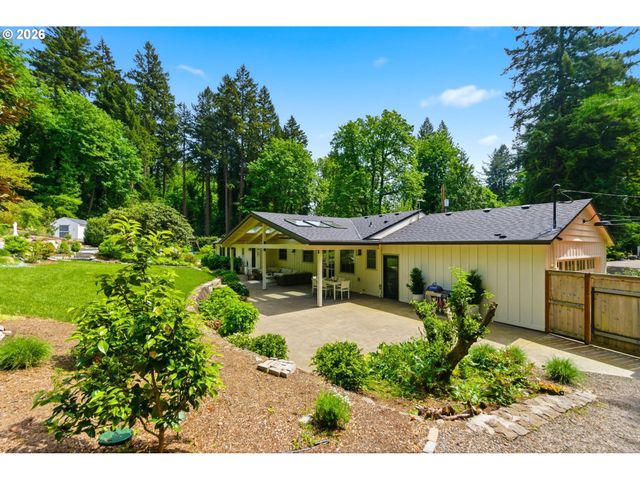 1685 Sw MIDVALE Rd, Portland, OR 97219