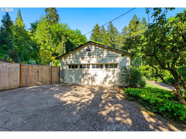 1685 Sw MIDVALE Rd, Portland, OR 97219