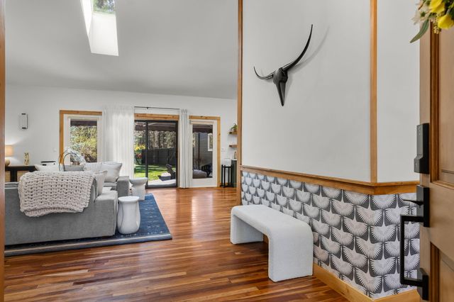 1117 E Creekside Court, Sisters, OR 97759