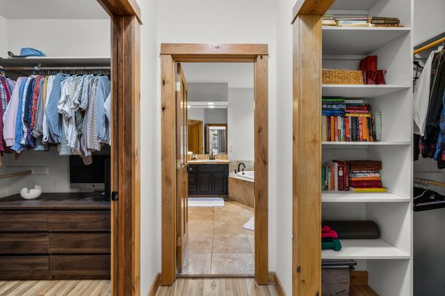 1117 E Creekside Court, Sisters, OR 97759