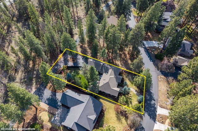 1117 E Creekside Court, Sisters, OR 97759