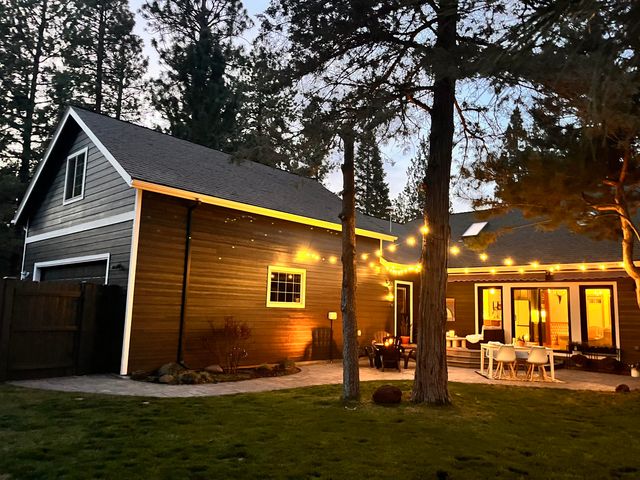 1117 E Creekside Court, Sisters, OR 97759