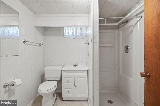 1704 LINCOLN ST, Bethlehem, PA 18017