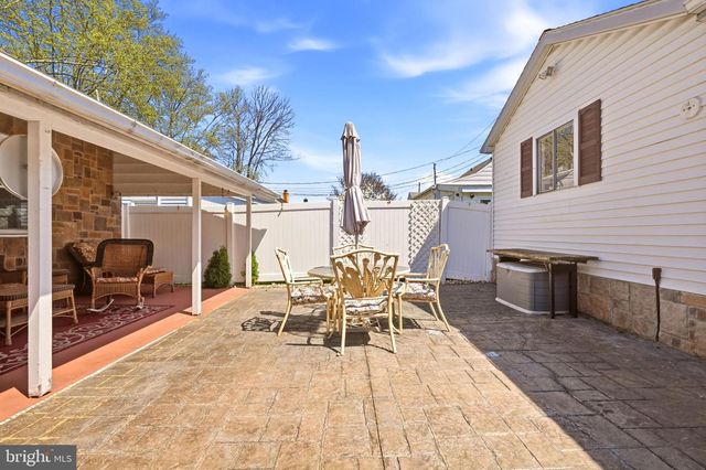 1704 LINCOLN ST, Bethlehem, PA 18017