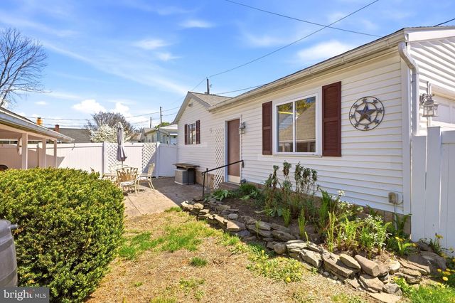 1704 LINCOLN ST, Bethlehem, PA 18017
