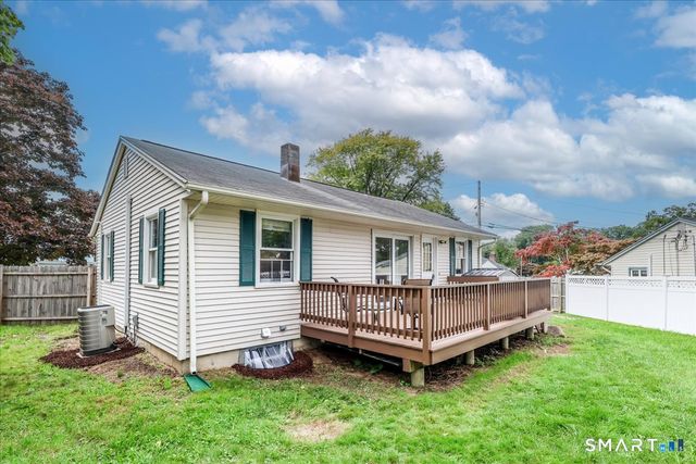 79 Aircraft Road, West Haven, CT 06516