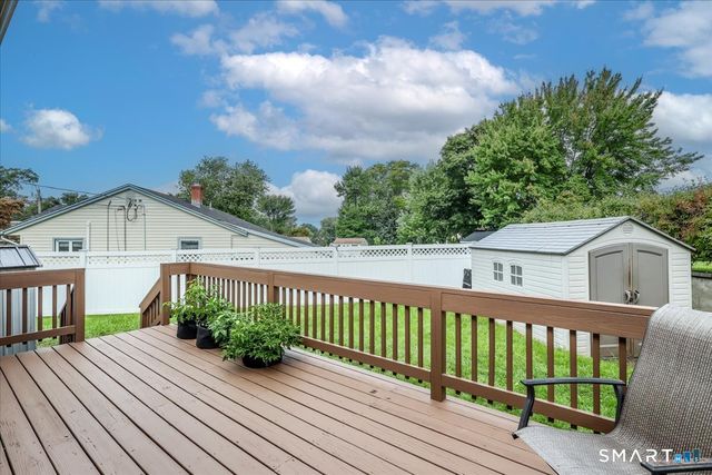 79 Aircraft Road, West Haven, CT 06516