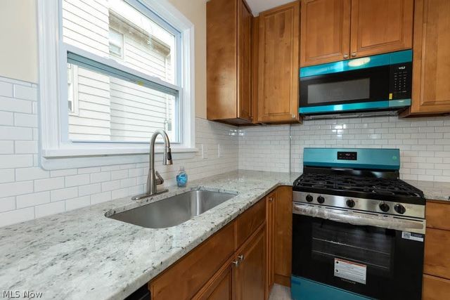 3720 Washington Park, Newburgh Heights, OH 44105