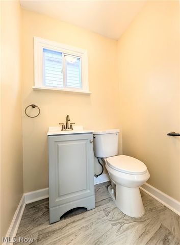 3720 Washington Park, Newburgh Heights, OH 44105