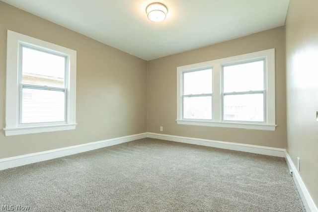 3720 Washington Park, Newburgh Heights, OH 44105