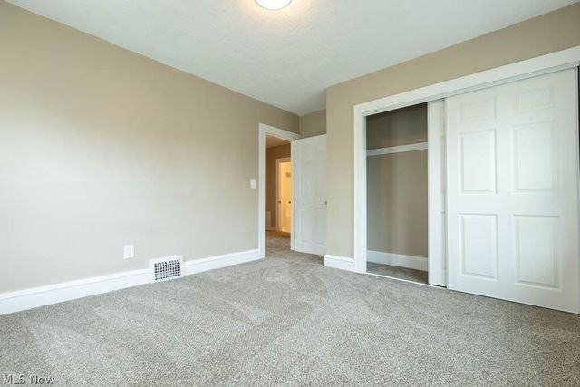 3720 Washington Park, Newburgh Heights, OH 44105