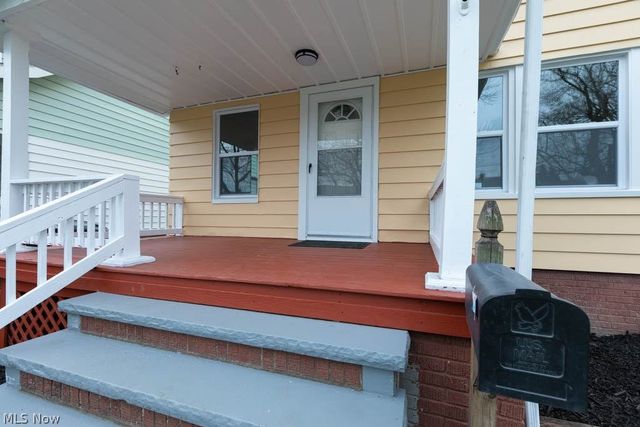 3720 Washington Park, Newburgh Heights, OH 44105
