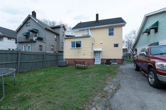 3720 Washington Park, Newburgh Heights, OH 44105