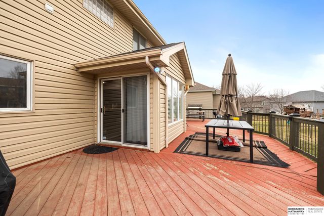 10016 Floyd Street, La Vista, NE 68128