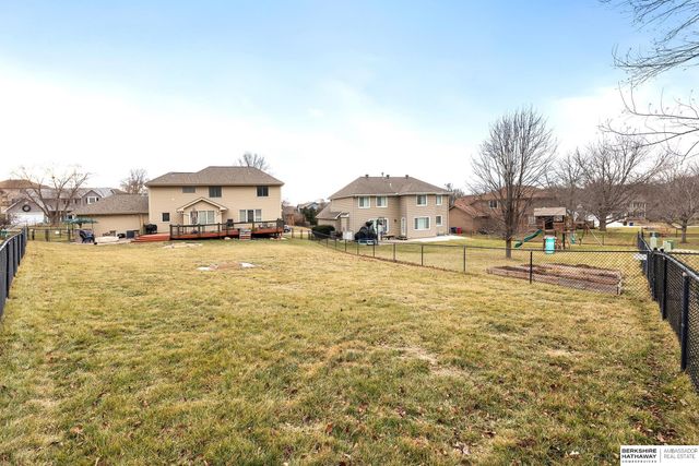 10016 Floyd Street, La Vista, NE 68128