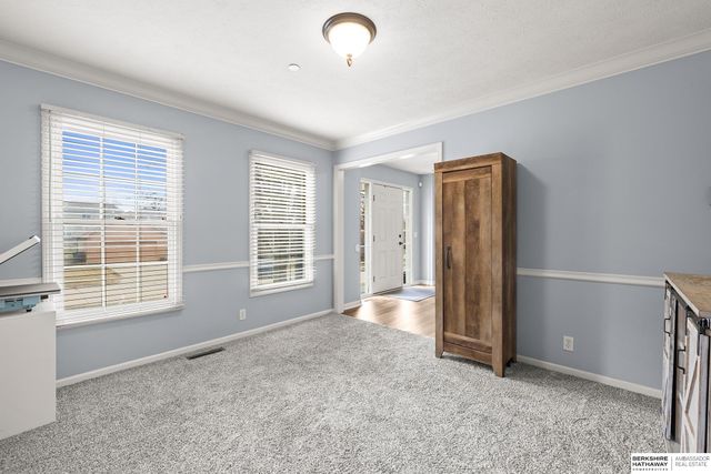 10016 Floyd Street, La Vista, NE 68128